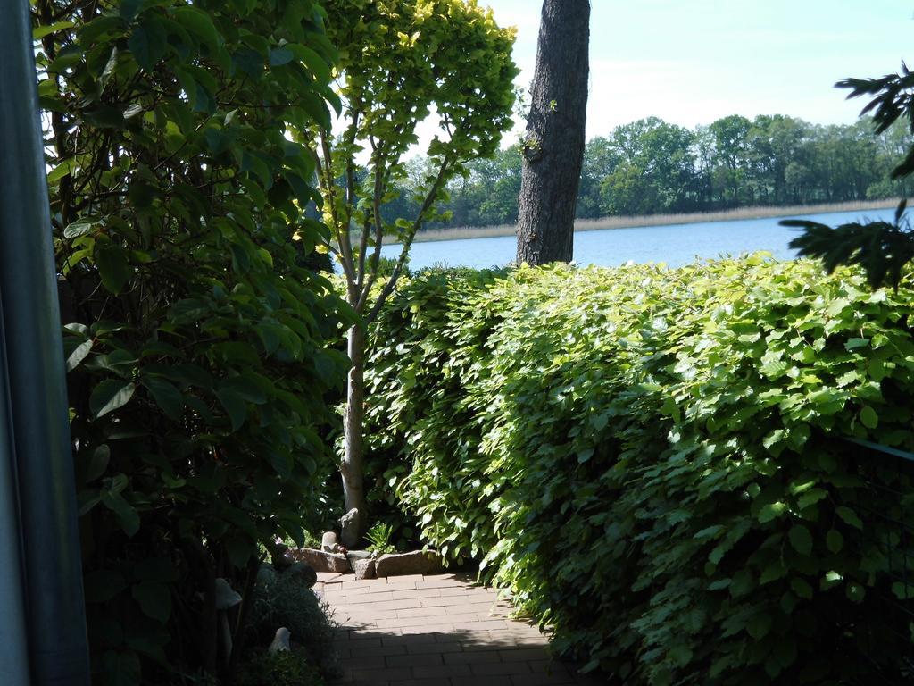 Bungalow Idylle Am See Neuruppin Kültér fotó
