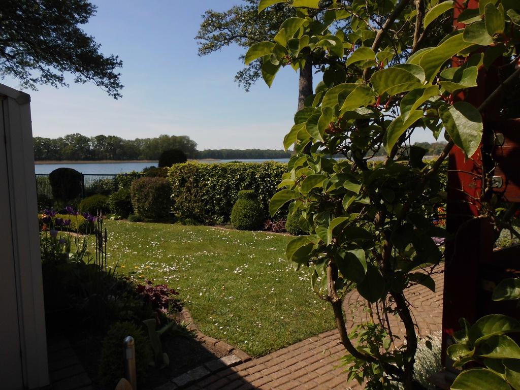 Bungalow Idylle Am See Neuruppin Kültér fotó